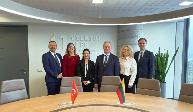 VILNIUS TECH lankėsi Turkijos ambasadorė: aptartas akademinis bendradarbiavimas